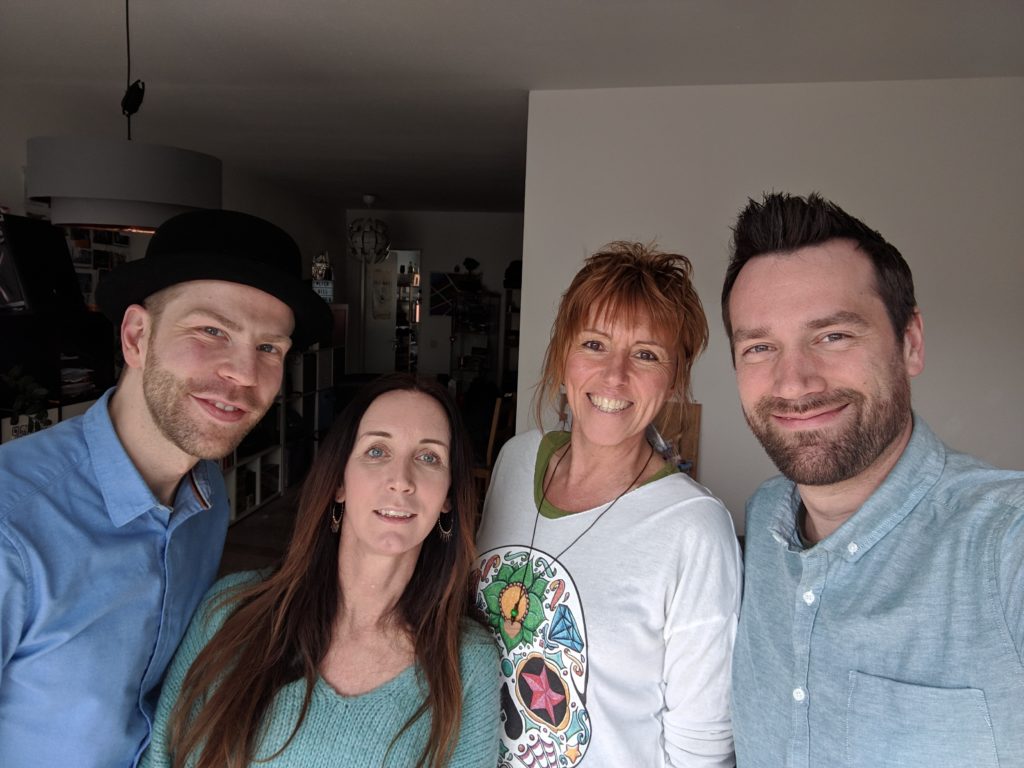 Birgit Schäfers im Interview über Breast Implant Illness bei Ausgang Podcast